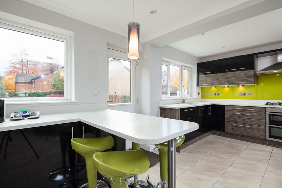 Townhome, 4 Bedrooms | Private kitchen | Fridge, microwave, oven, stovetop