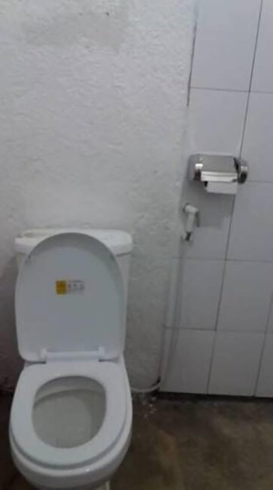 Economy Double Room | Bathroom | Separate tub and shower, deep soaking tub, free toiletries