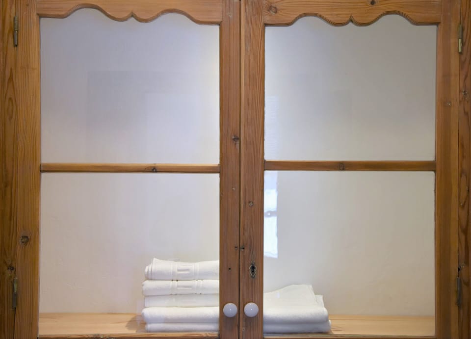 Superior Double Room | Desk, blackout drapes, WiFi (free), bed sheets