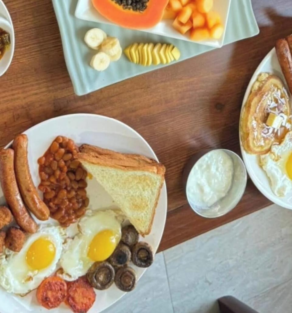Daily continental breakfast for a fee