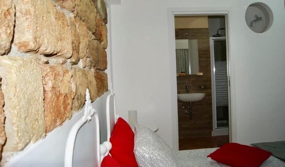 Superior Triple Room, City View | Desk, free WiFi, bed sheets