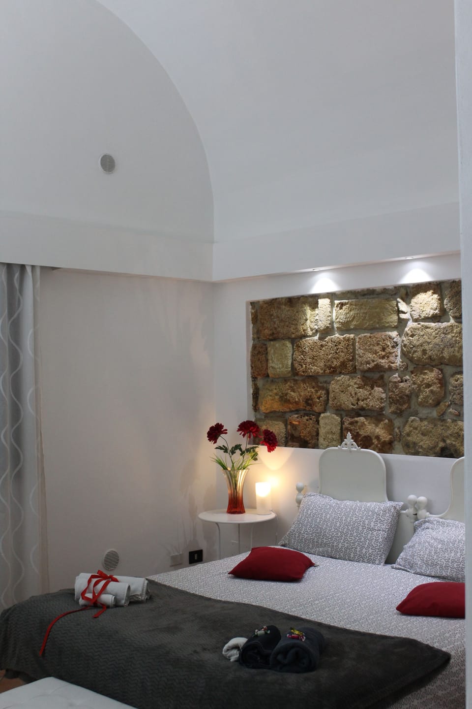 Superior Triple Room, City View | Desk, free WiFi, bed sheets