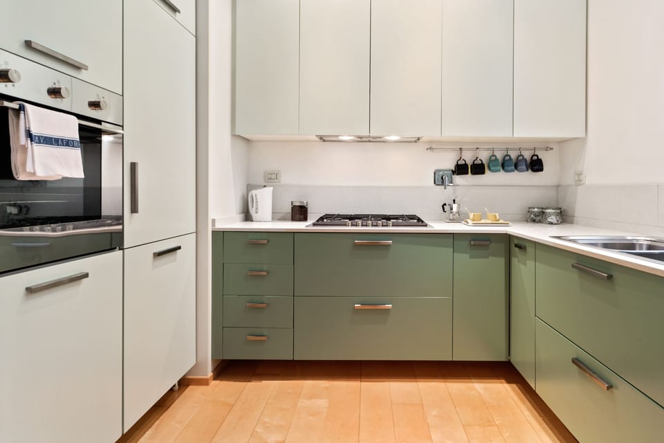 Apartment, 1 Bedroom | Private kitchen | Full-size fridge, microwave, oven, stovetop