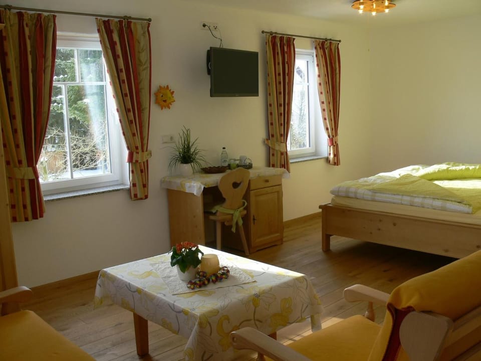 1 bedroom, desk, soundproofing, rollaway beds (surcharge)