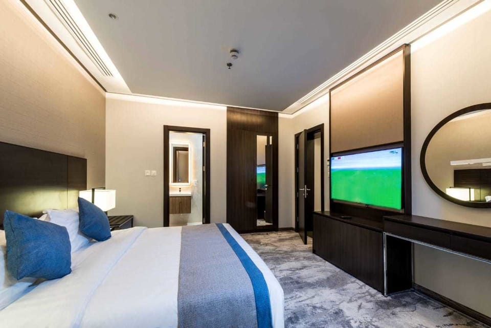 In-room safe, iron/ironing board, free WiFi