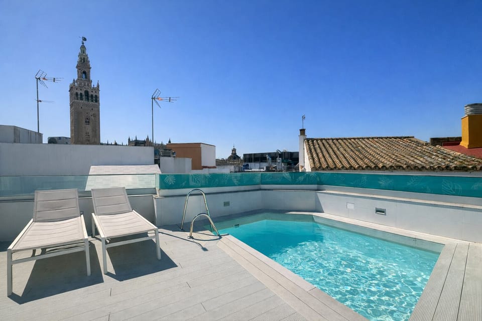 Rooftop pool