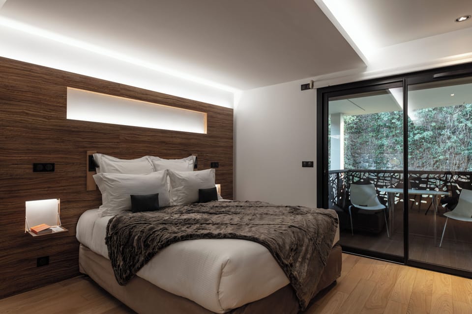 Superior Room, Mobility Accessible, Terrace (Courtine) | Premium bedding, minibar, in-room safe, desk
