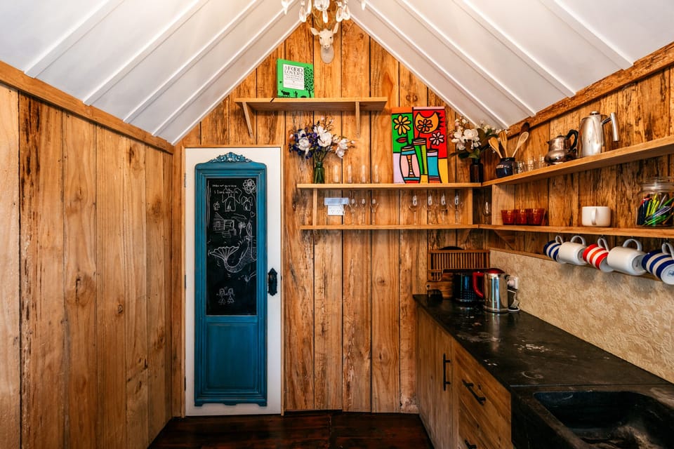 House, 2 Queen Beds, Ocean View | Private kitchen | Fridge, stovetop, toaster, cookware/dishes/utensils