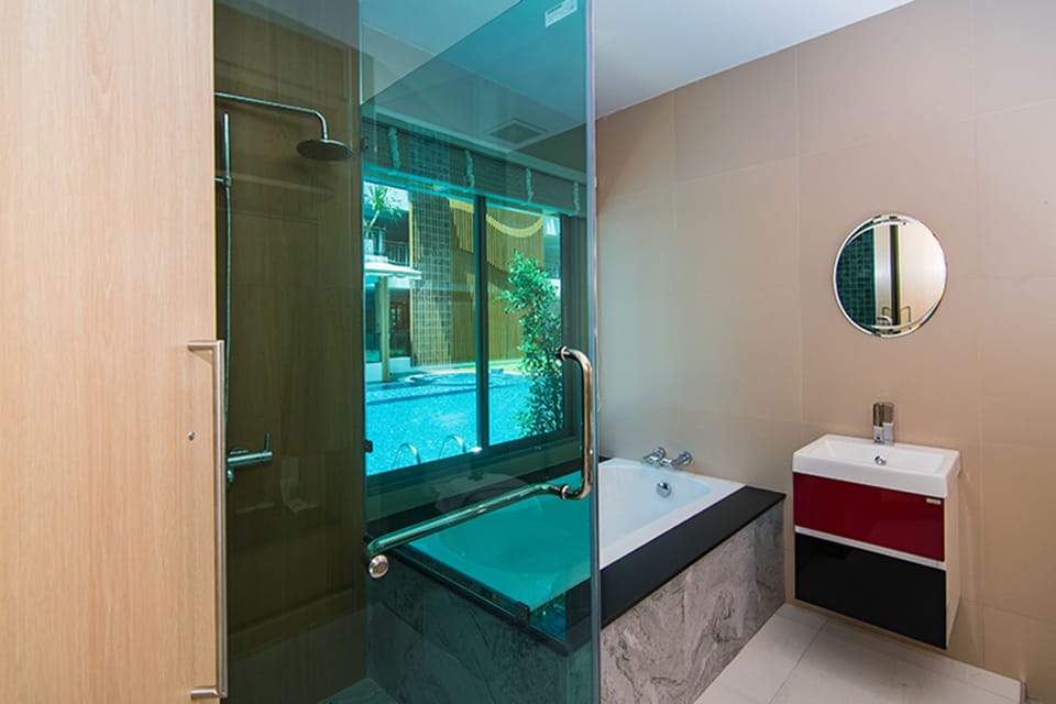 Villa | Bathroom | Free toiletries, hair dryer, slippers, bidet