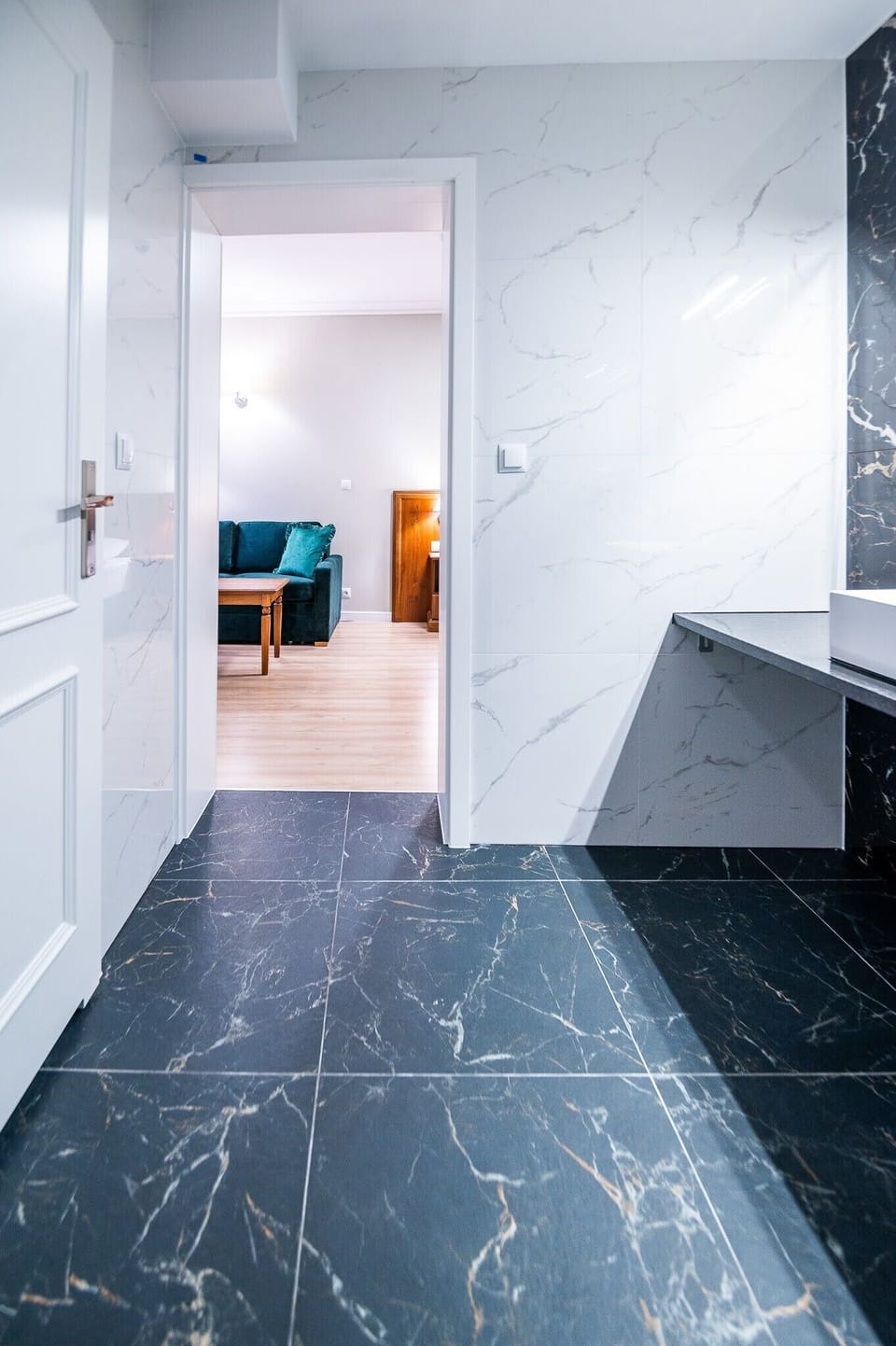 Comfort Double Room | Bathroom | Eco-friendly toiletries, hair dryer, towels, soap