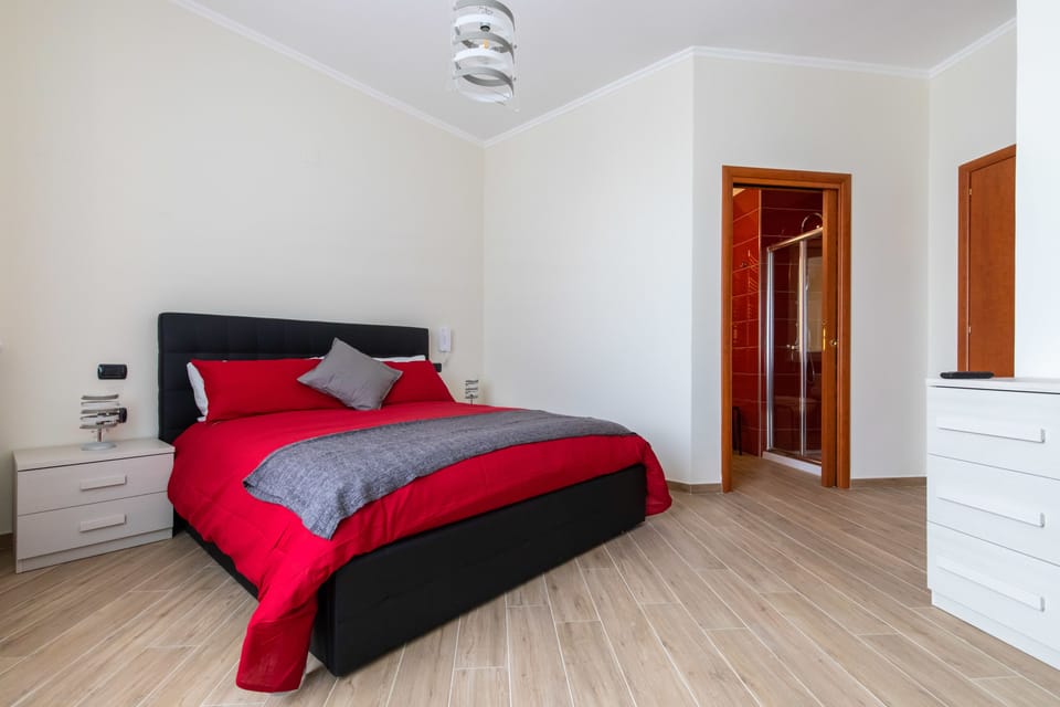 Comfort Double Room, Sea View (Marechiaro) | Premium bedding, in-room safe, individually decorated
