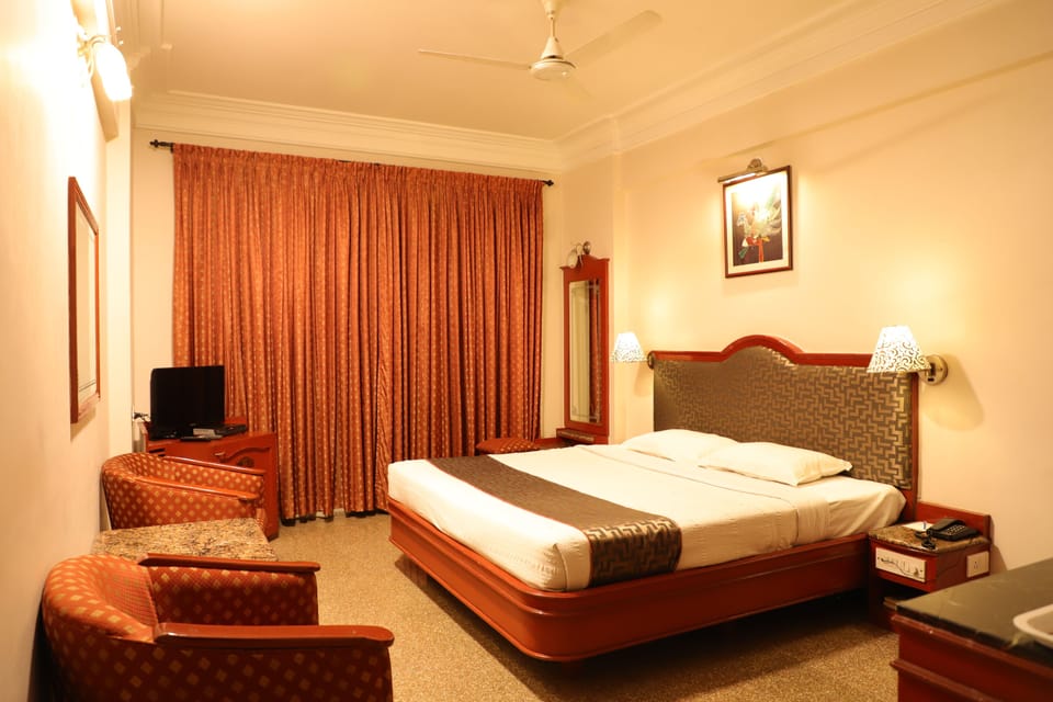 Deluxe Double or Twin Room | Free WiFi, bed sheets, wheelchair access