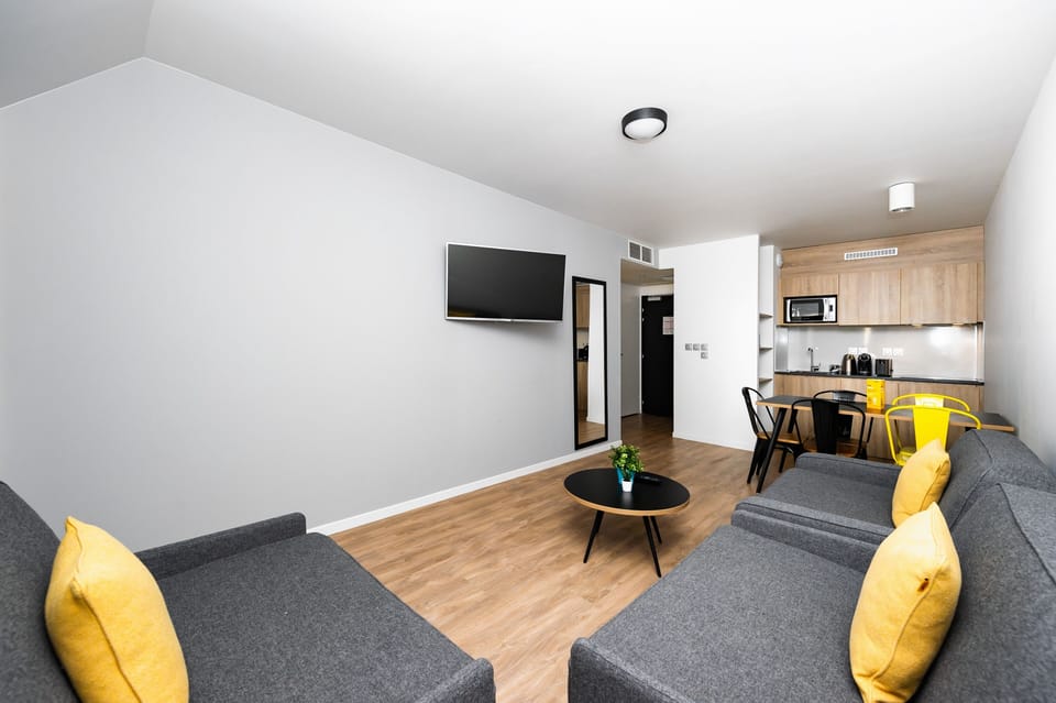 Family Apartment, 1 Bedroom | Hypo-allergenic bedding, in-room safe, individually decorated