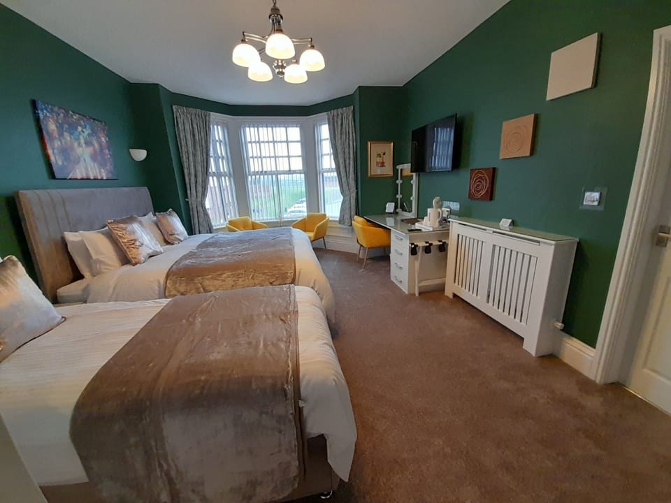 Deluxe Triple Room, Ensuite (Family of 3)