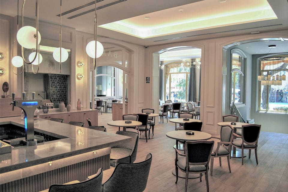 Rooftop bar, alfresco dining, open daily