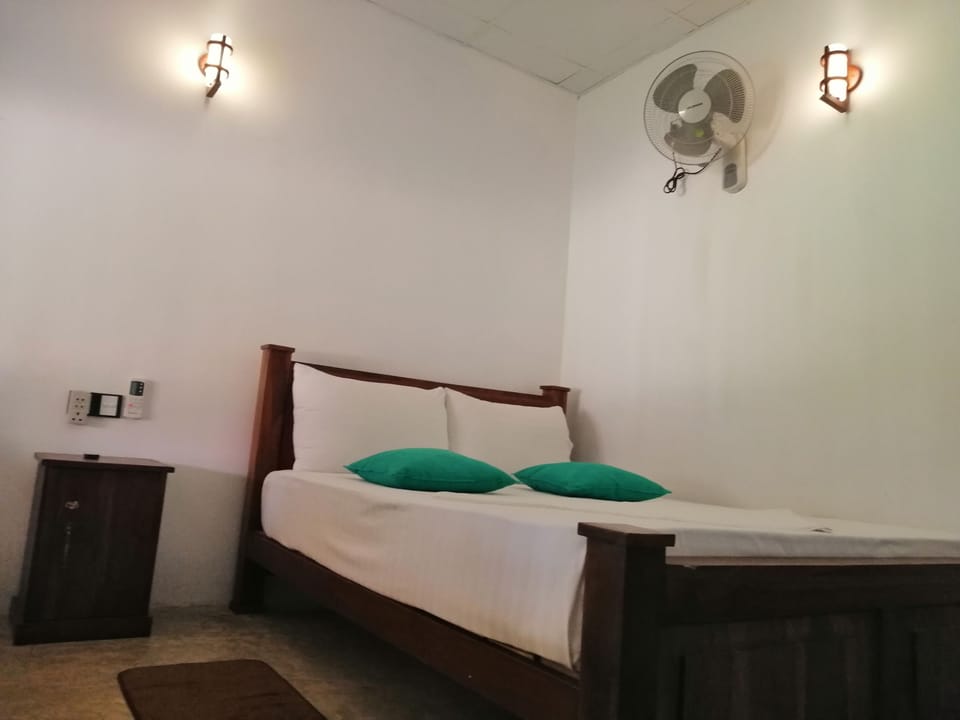 Deluxe Cottage, Multiple Beds, Non Smoking | Extra beds