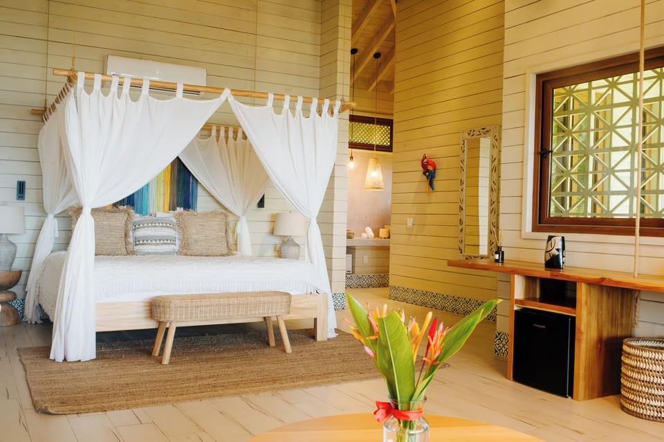 Design Double Room, 1 King Bed, Non Smoking, Sea View | In-room safe, soundproofing, iron/ironing board (on request)
