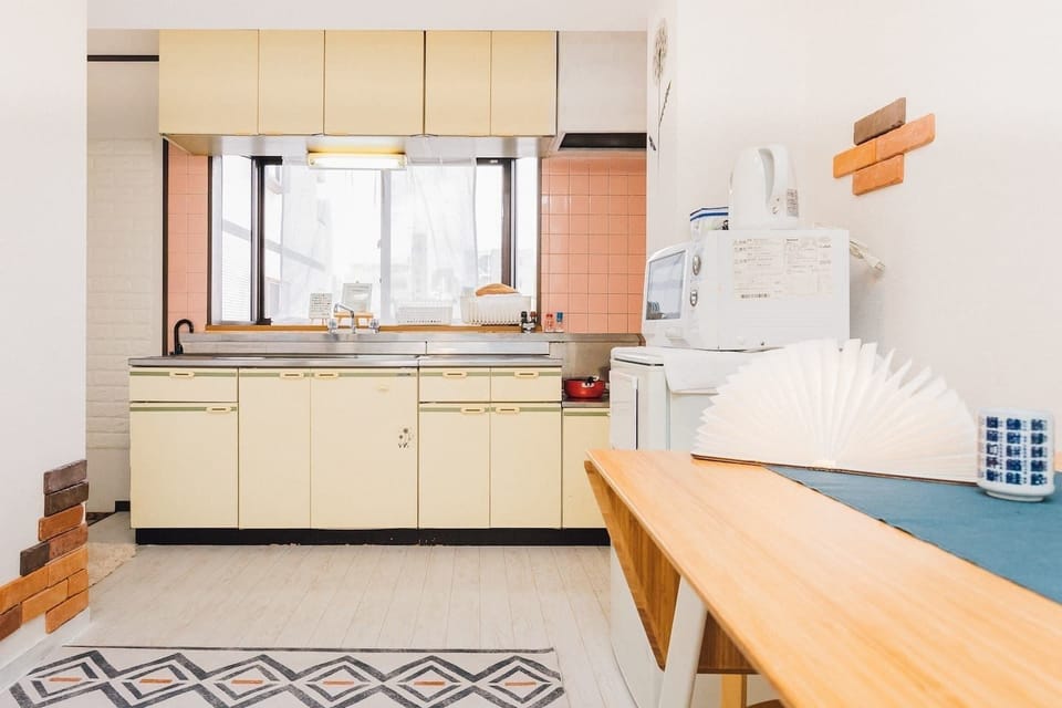 Comfort Apartment, 2 Bedrooms, 2 Bathrooms ( 601 ) | Private kitchenette | Fridge, microwave, stovetop, electric kettle