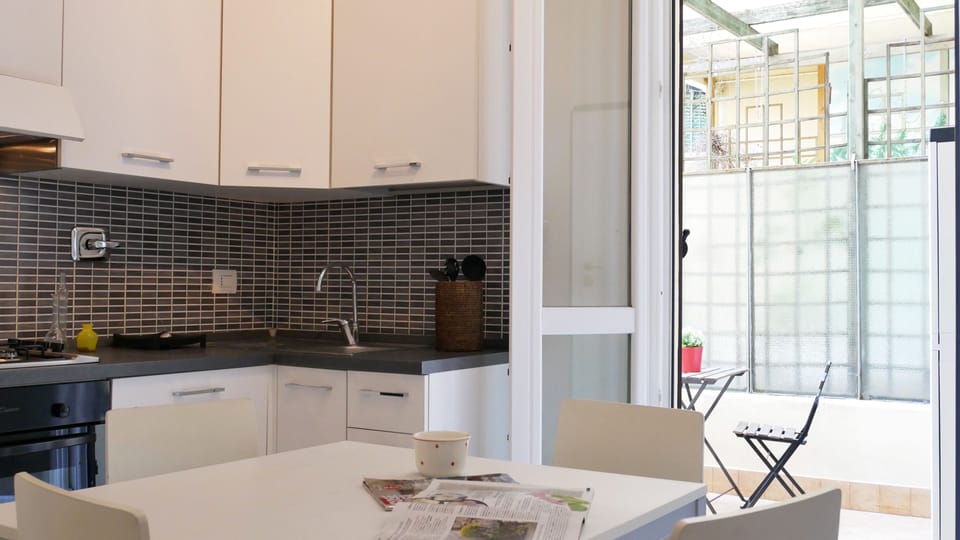 Apartment, 1 Bedroom, Non Smoking | Private kitchen | Full-size fridge, stovetop, espresso maker, electric kettle