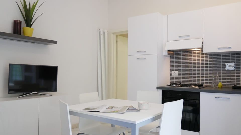 Apartment, 1 Bedroom, Non Smoking | Private kitchen | Full-size fridge, stovetop, espresso maker, electric kettle