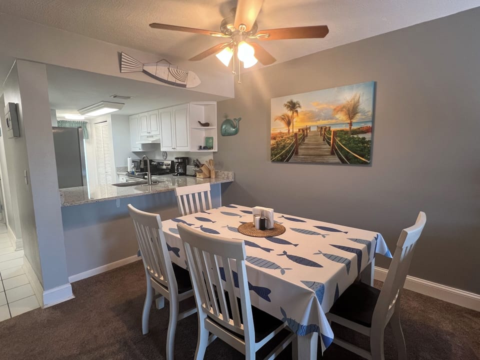Dining area overlooking the kitchen