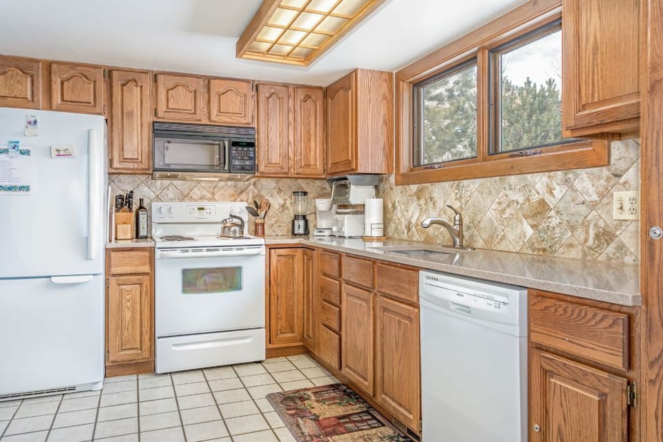 Fully-Equipped Kitchen
