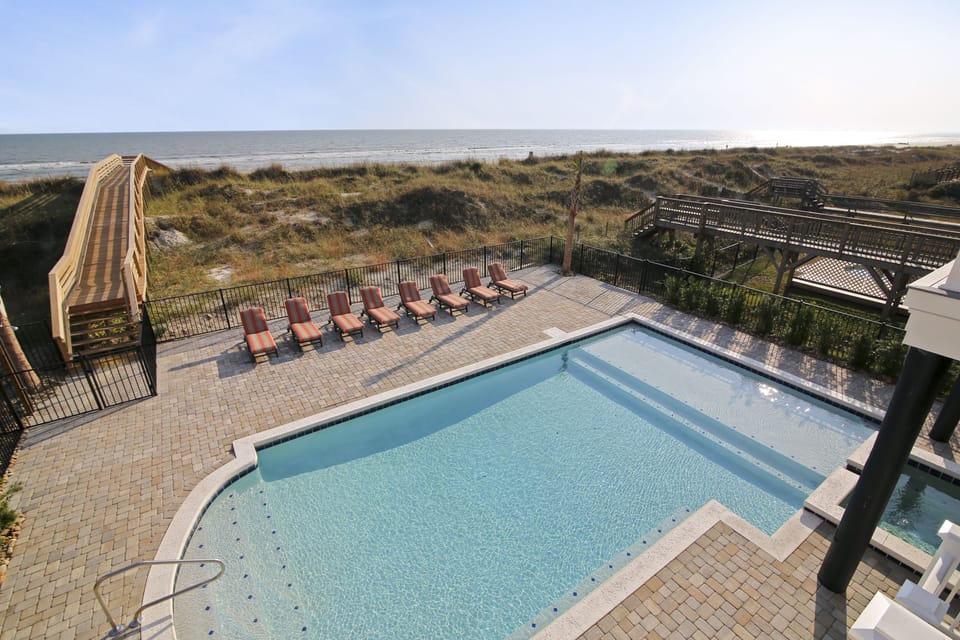 Pool/ Spa