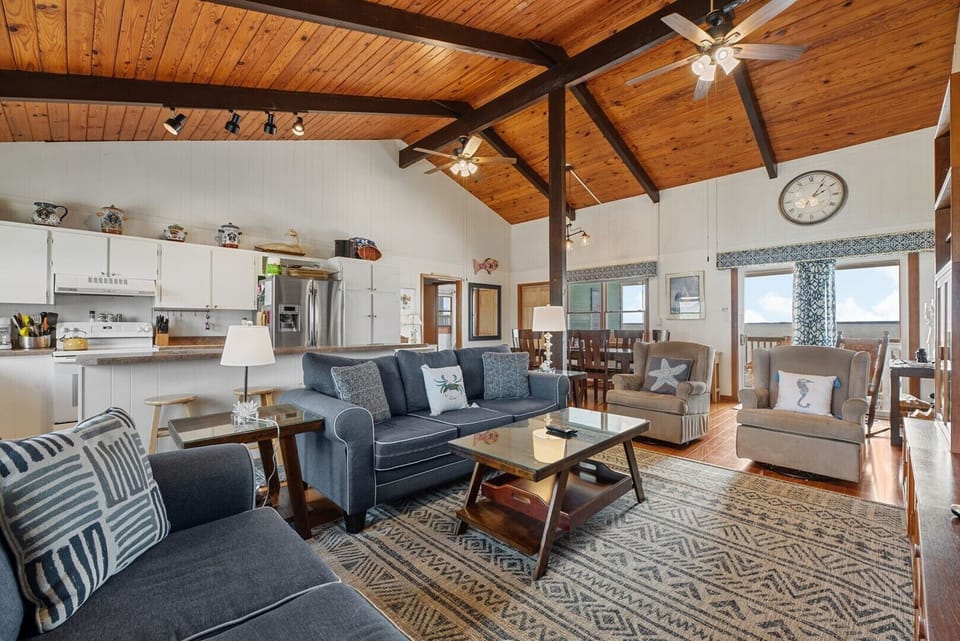 6-web-or-mls-Cove-419-Key-Living-V4