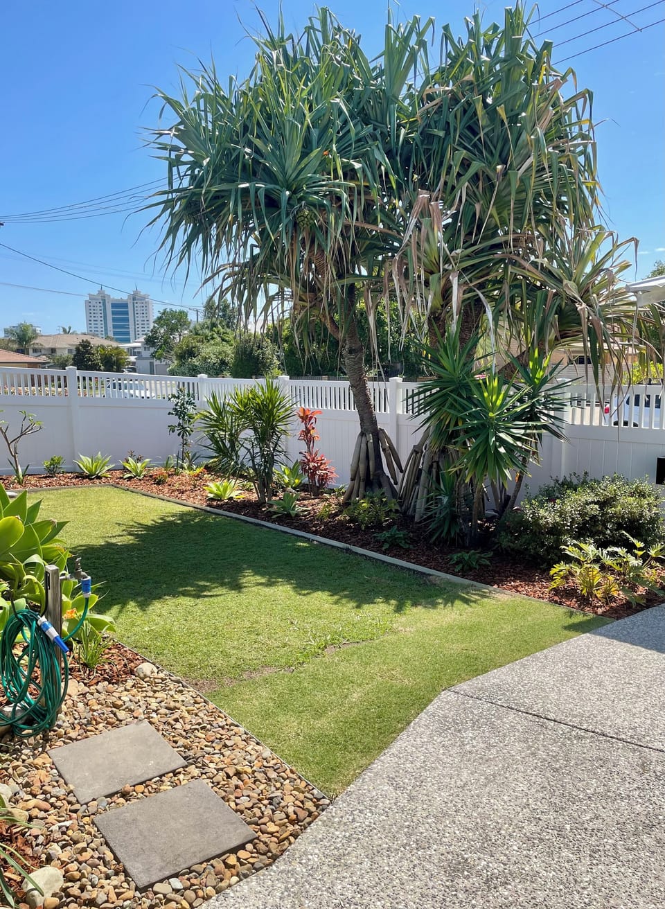 Front yard (not fully fenced).