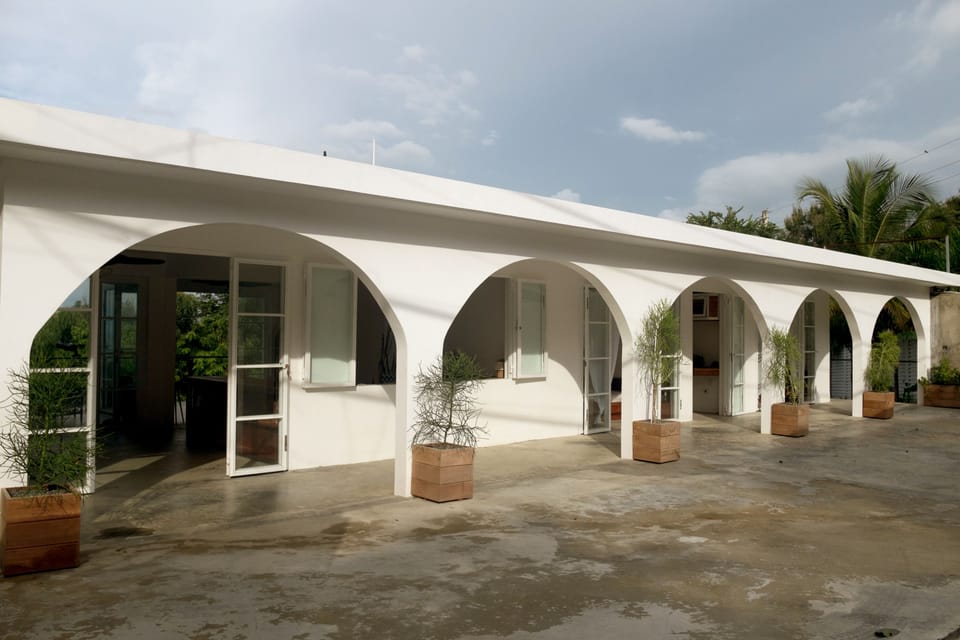 Massive 2000 sq ft private  courtyard, perfect for kids to play, catch some sun 