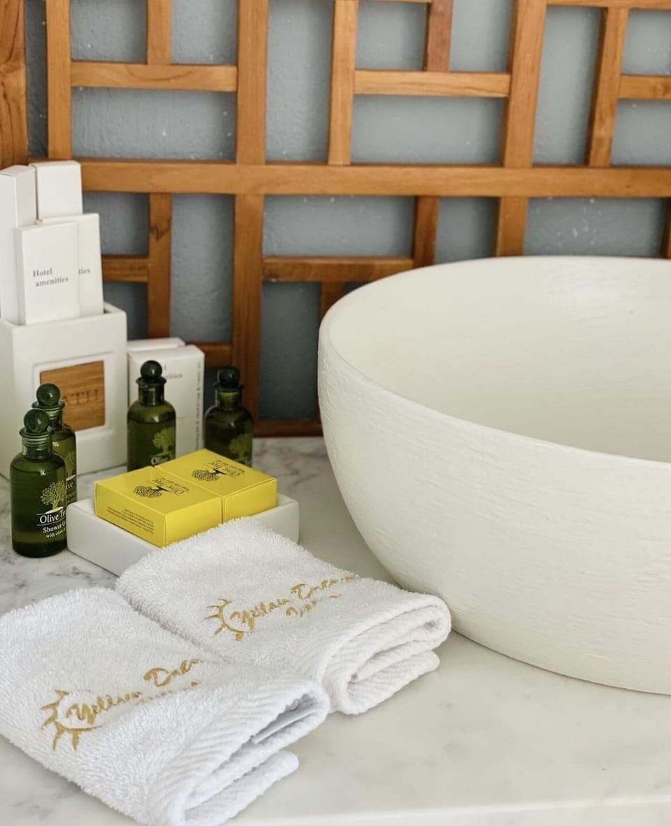 Bathroom amenities