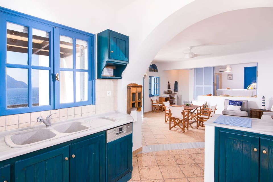Main Kitchen and living room