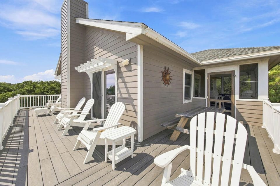 Top-Level Deck with Seating