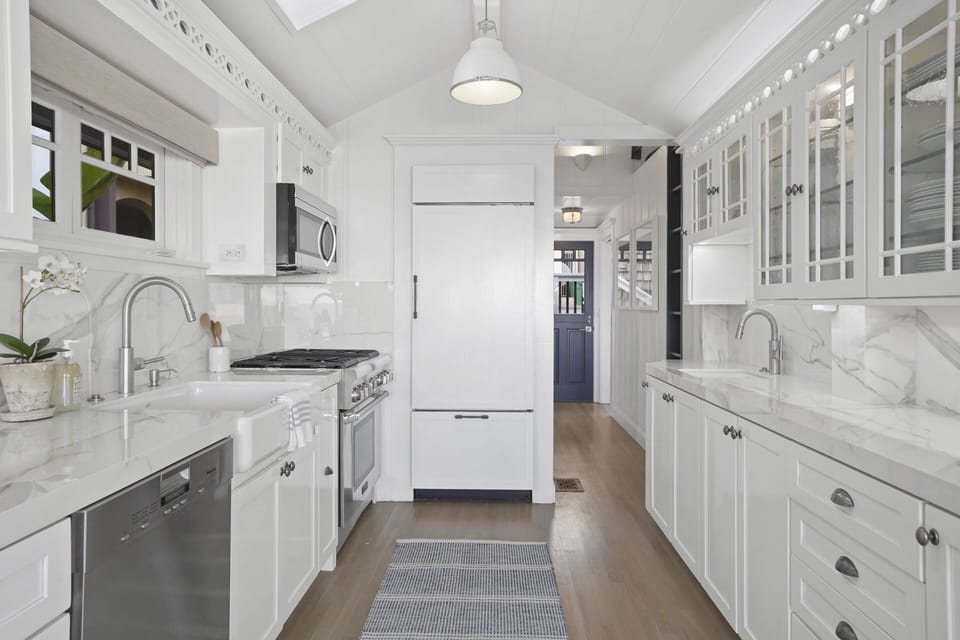 Complete Gourmet Kitchen