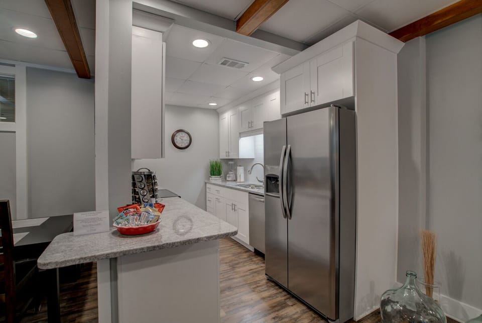 Fully equipped kitchen. Make gourmet meals or just heat up food in the microwave