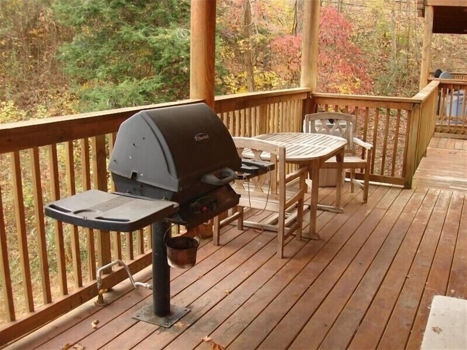 Gas grill on lower level deck.