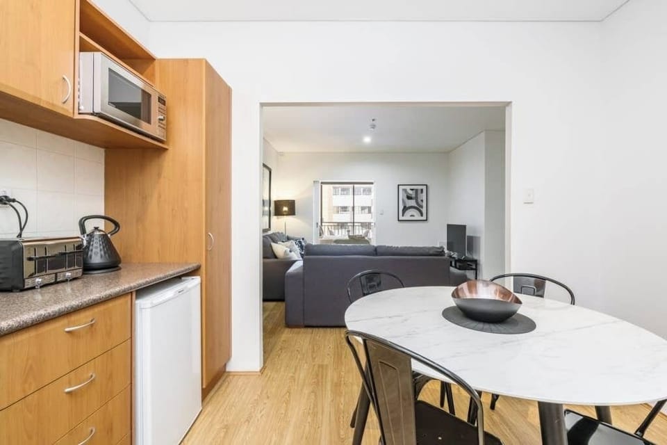 Enjoy this fully equipped kitchen with oven/microwave and all the essentials, perfect for home-cooked meals.