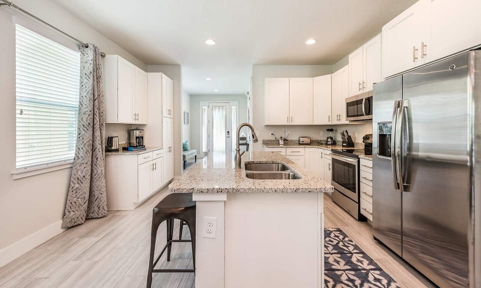 [amenities:Kitchen:3] Chef's Kitchen