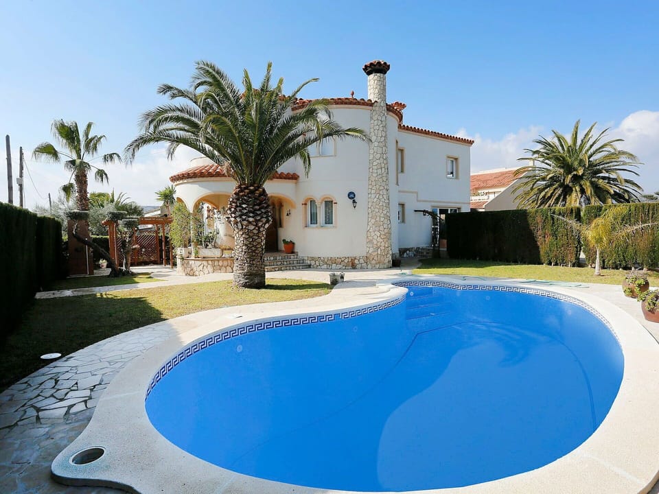 Swimming Pool, Property, Real Estate, Building, House, Palm Tree, Azure, Vacation, Home, Villa