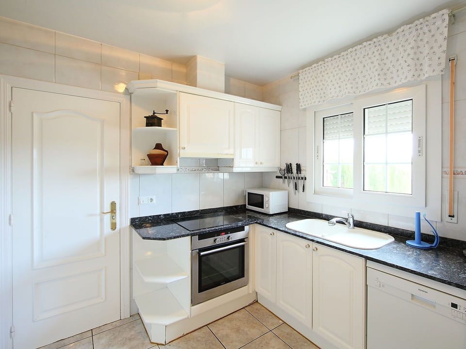 Room, Property, Furniture, Kitchen, Cabinetry, Countertop, Building, Interior Design, House, Real Estate