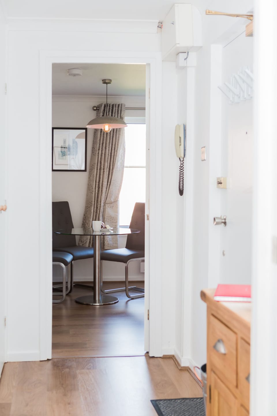 Hallway leading through to the lounge/dining area