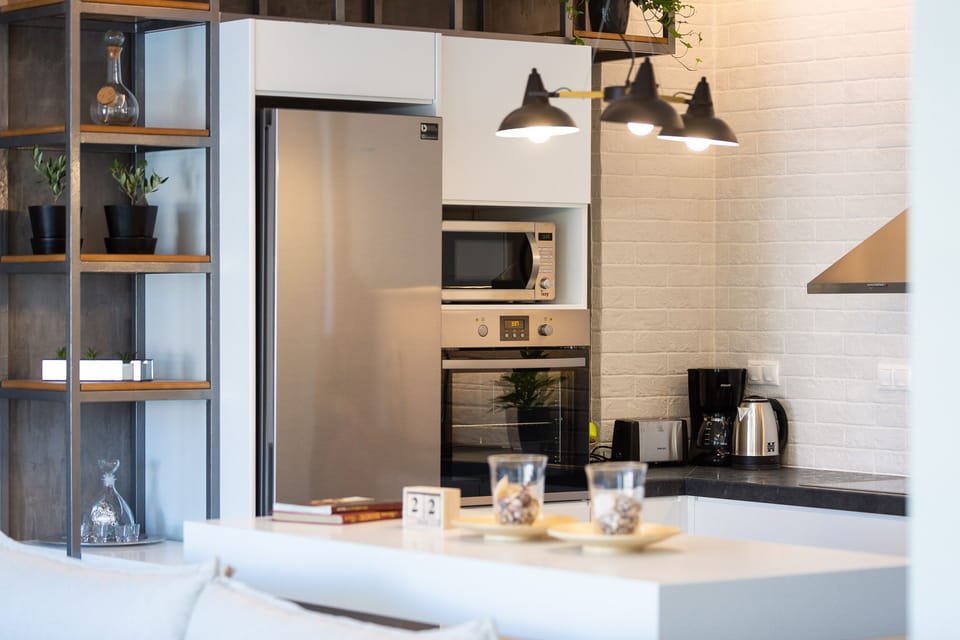 A fully equipped kitchen is available.