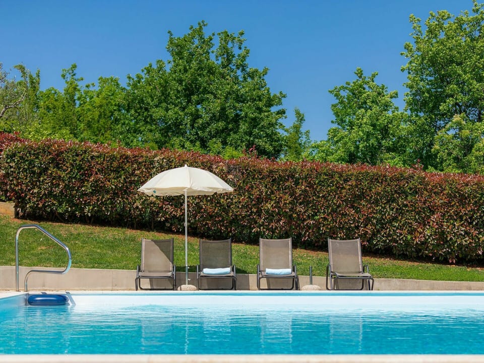 Swimming Pool, Outdoor Furniture, Leisure, Shade, Composite Material, Resort, Garden, Sunlounger, Eco Hotel, Umbrella