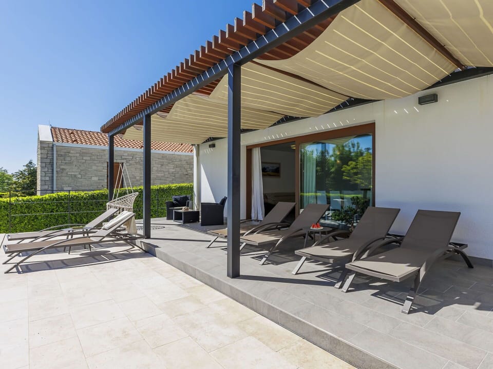 Property, Plant, Sky, Shade, Building, Interior Design, Tree, Wood, Outdoor Furniture, Public Space