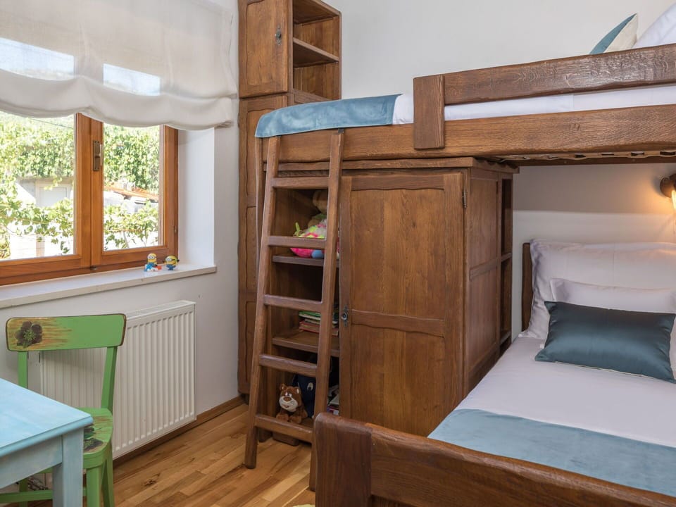 Furniture, Bed, Room, Bedroom, Property, Bed Frame, Bunk Bed, Building, House, Interior Design
