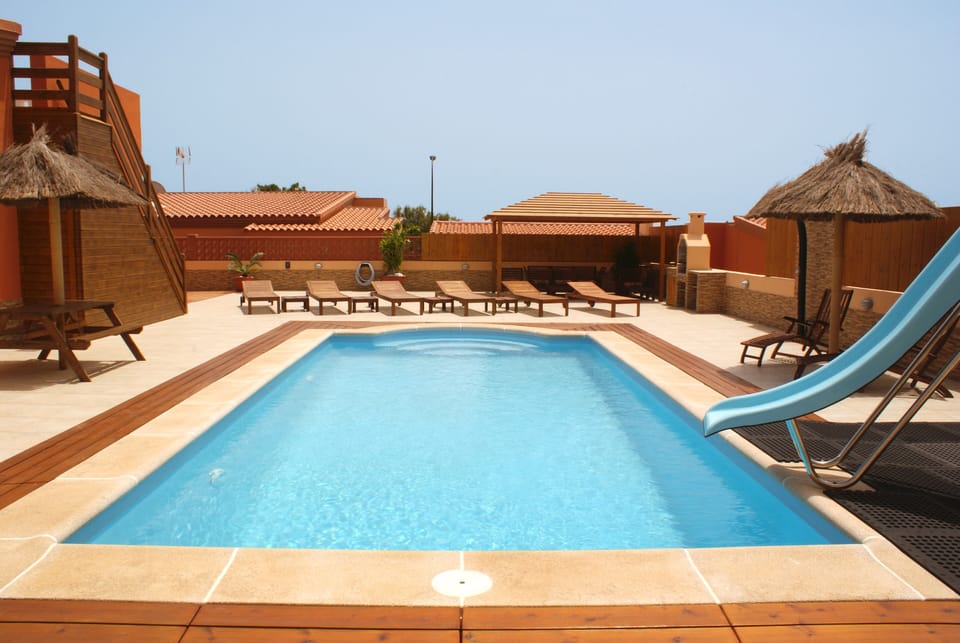 10m long pool - way longer than most pools