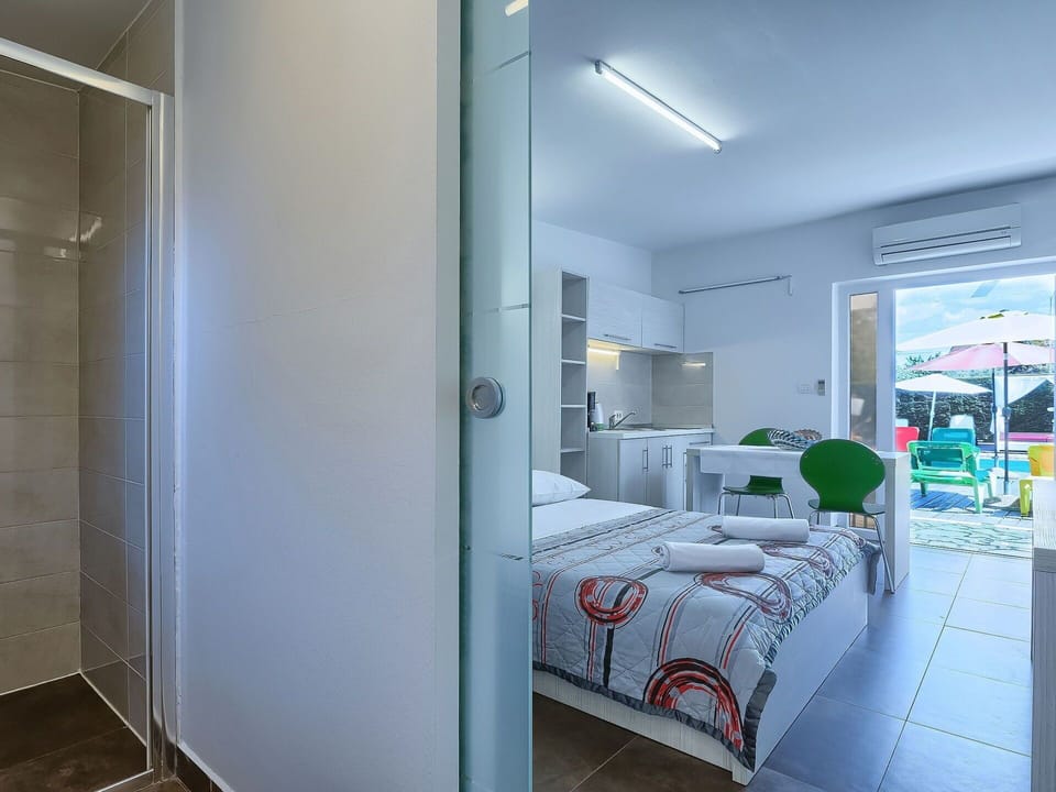 Room, Interior Design, Property, Building, Furniture, Wall, Bedroom, House, Architecture, Bed