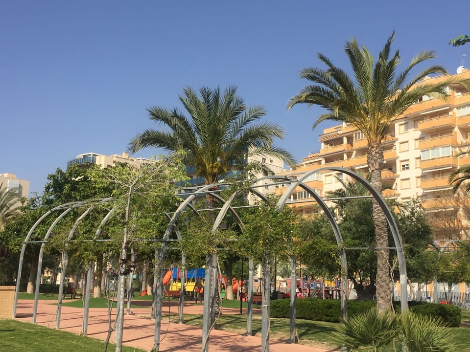 play ground in Park Municipal - opposite the building