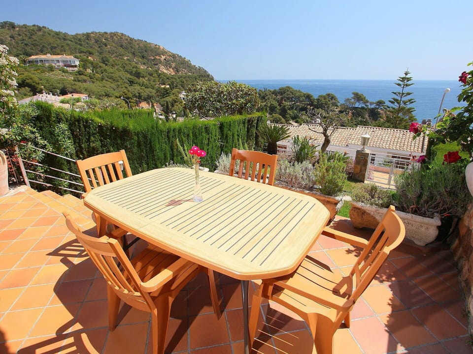 Property, Furniture, Outdoor Furniture, Vacation, Table, Outdoor Table, Real Estate, House, Villa, Building
