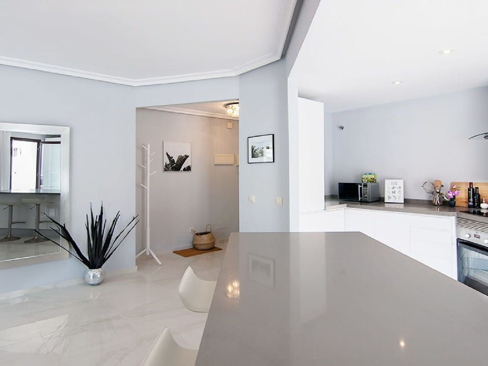 White, Property, Interior Design, Room, Ceiling, Floor, Building, House, Furniture, Living Room